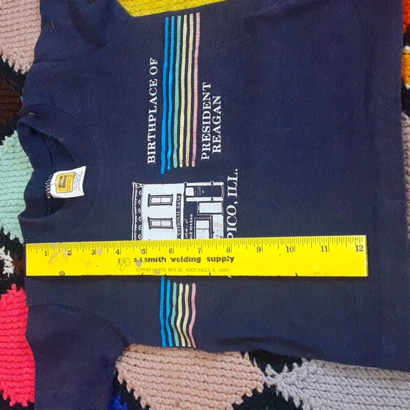 Vintage Reagan tshirt - Picture 6 of 6